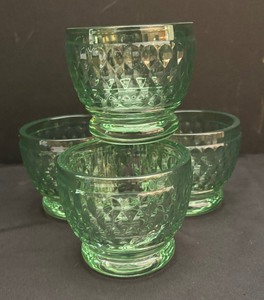 lot 173 image: 7 Green and Clear Glass Villeroy & Boch Boston Bowls