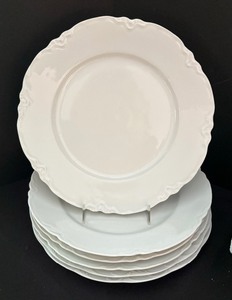 lot 183 image: Wonderful White Dishware and Decor