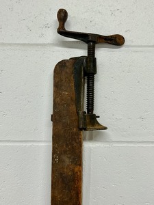 lot 254 image: Vintage Bar Clamp