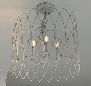lot 25 image: White Metal Hanging Chandelier