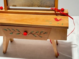 lot 309 image: Vintage Red Robin Wooden Miniature Dollhouse Dresser