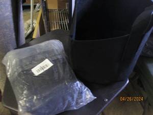 package of 6 new garden plant bags...