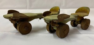 lot 107 image: Vintage Metal Roller Skates With Metal Wheels