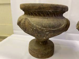 lot 169 image: Two Pacific Casuals Resin Planters