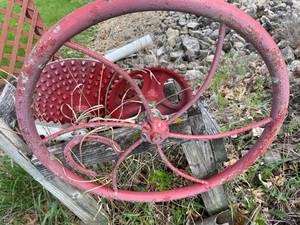 lot 208 image: Vintage Corn Husker