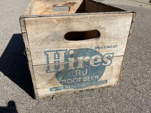 lot 271 image: Vintage Hires Root Beer and Mountain Lake Wooden Crates