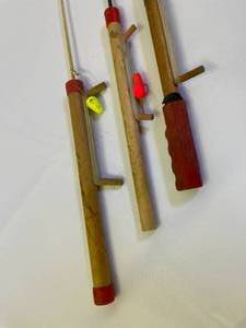 lot 295 image: Vintage ice Fishing Jiggle Sticks