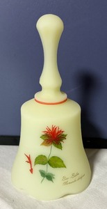 lot 48 image: Three Vintage Signed Fine Fenton Glass Bells