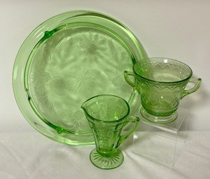 lot 54 image: Vintage Green Depression and Uranium Glass Footed Plate, Pitcher and Sugar Dish