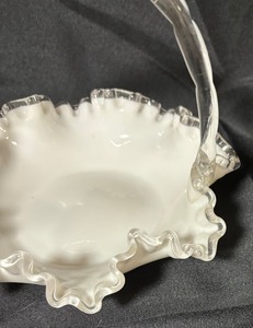 lot 74 image: Vintage Fenton Silver Crest Glass Basket Bowl