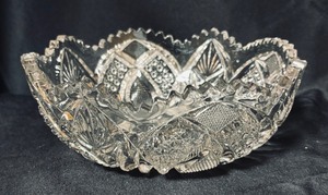 lot 313 image: Vintage Decorative Glass Serving Set