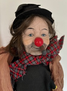 lot 353 image: Diggles Hobo Clown Doll by Artisan Way