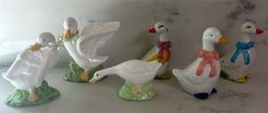 lot 305 image: Grouping of 6 Goose Figurines