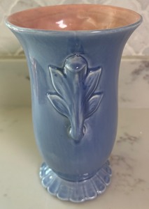 lot 309 image: Vintage Red Wing Baby Blue Vase 1103