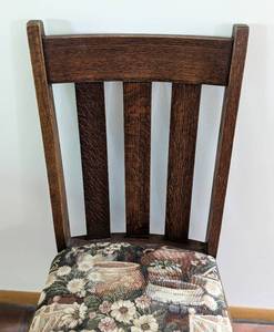 lot 97 image: Vintage Oak Side Chair