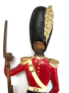 lot 84 image: Vintage Boston Fusilier Sexton Revolutionary War Soldier Royal British, Cast Iron Wall Hanging