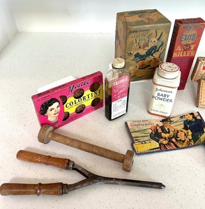 lot 91 image: Amazing Vintage Treasures