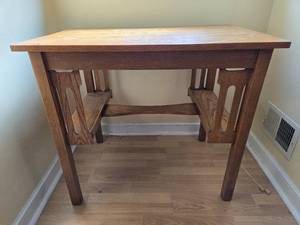 lot 99 image: Vintage Used Student Desk with Built In Book Storage