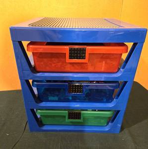 lot 26A image: Duplo & Legos With Storage Cabinet