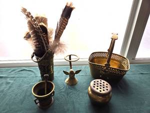 lot 133 image: Oh Brass Assortment