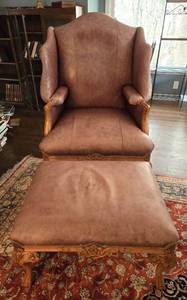 lot 115 image: Pink Leather Wing Back Chair with Fabulous Wood Accents & Matching Ottoman