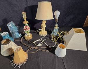 lot 157 image: Vintage Lamps with Collection of Shades