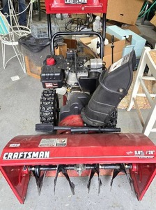 lot 183 image: Craftsman 28 9.0HP Snow Blower with Electric Start