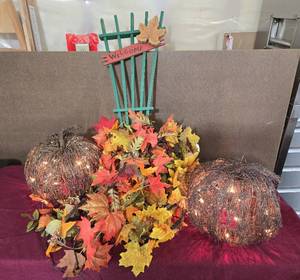 lot 183A image: Fall FestiveHalloween Leaves, Welcome Sign and Lighted Pumkins