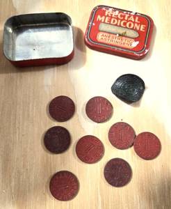 lot 5 image: Very Rare & Very Collectible WWII Eight Ration Tokens