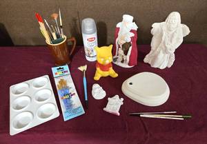 lot 223 image: Collection of Paint Brushes & Ceramic Pieces