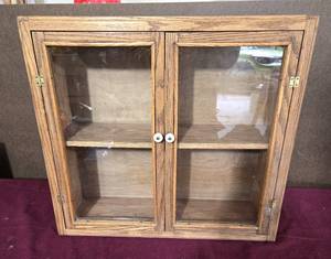 lot 224 image: Oak Wall Cabinet with Doors and Magnetic Clasp