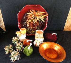 lot 41 image: Fall Decorations