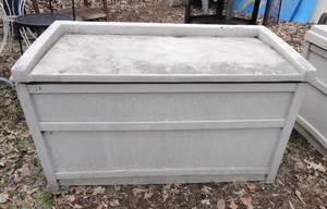 lot 71 image: Suncast Plastic Storage Lawn Box