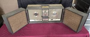lot 238 image: Wollensak by 3M Reel to Reel Player