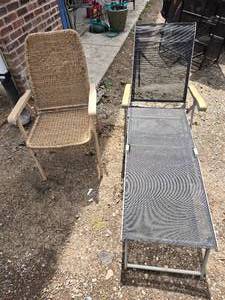 lot 269 image: Recliner & Folding Chairs for Your Outdoor Enjoyment
