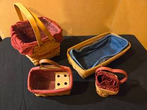 lot 276 image: Fun Assortment of Baskets from Longaberger