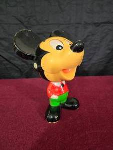 lot 4 image: Rare Disney Talking Mickey Mouse