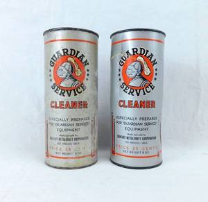 lot 83 image: Pair of Vintage Guardian Service Clean by Century Metalcraft Corporation - 8oz Cans