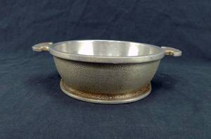 lot 88 image: Vintage Guardian Service 1 Quart Cookware