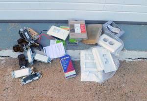 lot 43 image: Lot of Various Electrical Items