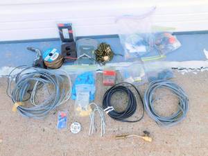 lot 97 image: Lot of Various Handyman Supplies