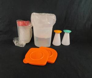 lot 77 image: New Tupperware Small Sets