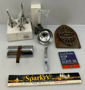 lot 118 image: Misc. Vintage Items
