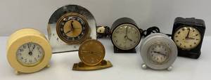 lot 3 image: Misc. Vintage Clocks
