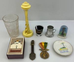 lot 21 image: Misc. Vintage WORLDS FAIR Items & More