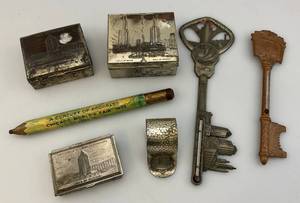 lot 45 image: Misc. Vintage Chicago Worlds Fair Items