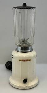 lot 132 image: Retro Universal 2 Speed Blender (WORKS)