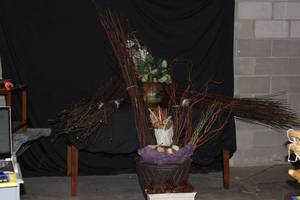 Large Lot of Assorted Home Decor