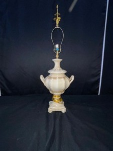 Tuscan urn table lamp