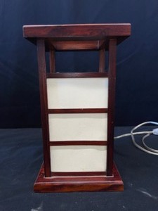 Table lamp